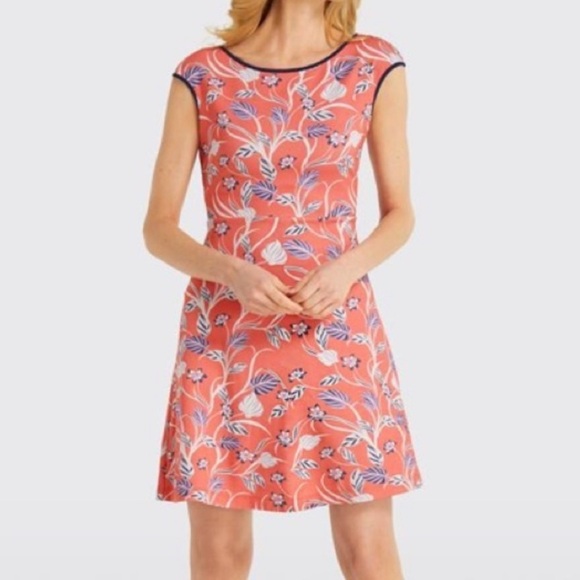 Draper James Floral Ponte Short Cap Sleeve Flattering Short Dress - Picture 1 of 7